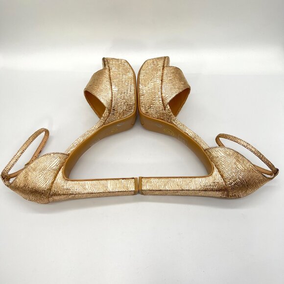 Chinese Laundry 10M‎ Asher Metallic Gold Platforms Heels Dress Sandals Shoes - Picture 8 of 14